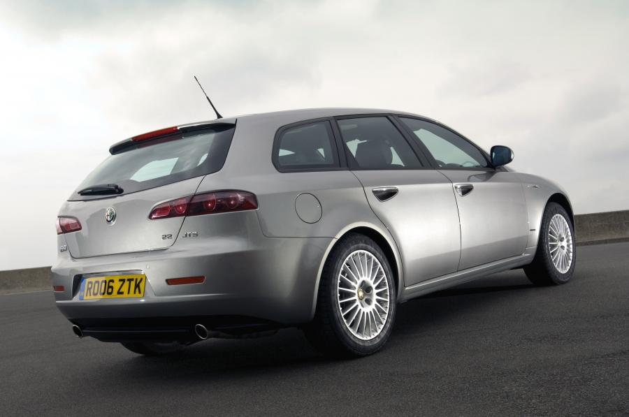  Alfa Romeo 159 Sportwagon (939B) 2006 года  (UK) (фото 27 из 31)